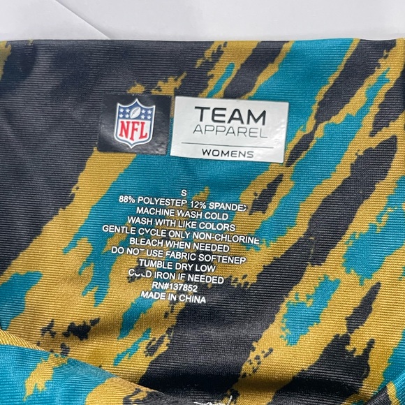 NFL Football Team Apparel Jacksonville Jaguars Stripes Women's Leggings Size S - Picture 3 of 9